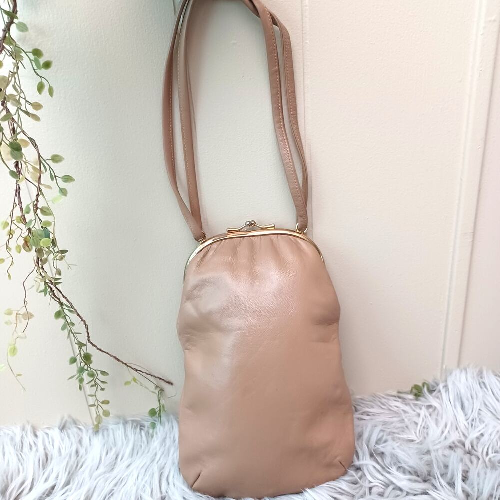 Vintage Whitney Made in England Handbag, Beige Bag, Gilt Kiss Clasp